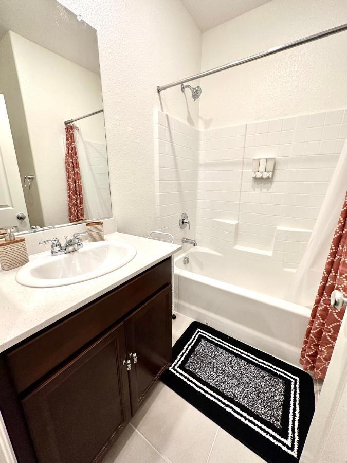 Spacious House, 5 Bedrooms, Sleeps 12, Near Las Vegas Strip And Airport Bagian luar foto